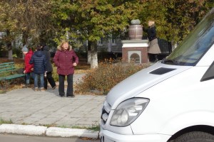 Памятник огурцу, Нежин